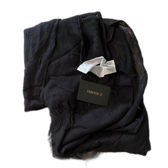 Forever 21 NWT Modern Bohochic Black Fringe Business Casual Scarf/Wrap 29" x 79" - Picture 1 of 4